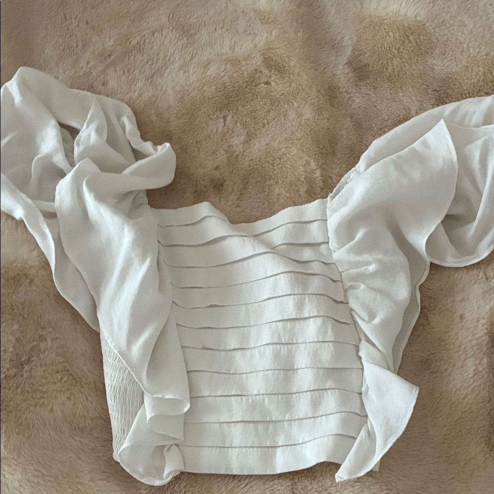 DO+BE White Ruffled Blouse